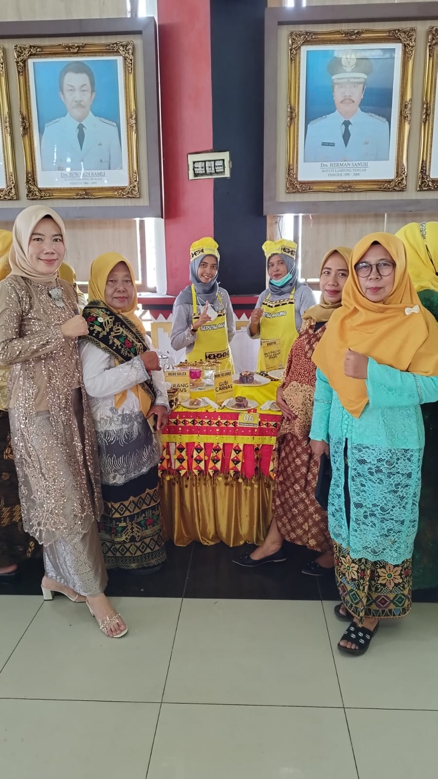 Peringatan Hari Ibu sekaligus penyerahan hadiah Lomba : P3KSS Juara 2 Tingkat Provinsi, GSI juara 2 Tingkat Provinsi, Perpustakaan kampung juara 2 Tingkat Kabupaten, Lomba masak serba ikan juara harapan 1 Tingkat Kabupaten  (Kamis, 22 Desember 2022)