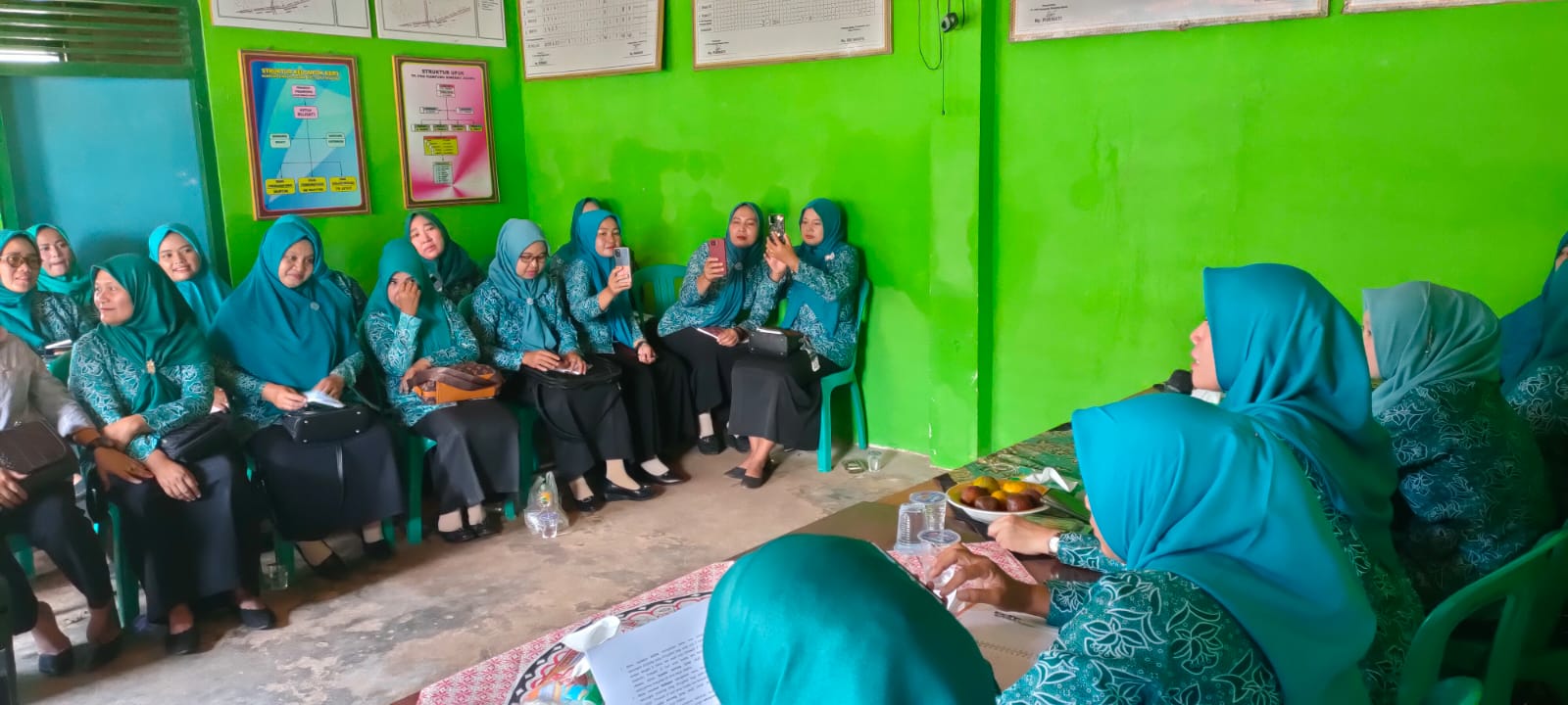 Rakor PKK K kecamatan dan peringatan hari ibu di Balai Kampung Simpang Agung (Kamis, 15 Desember 2022)