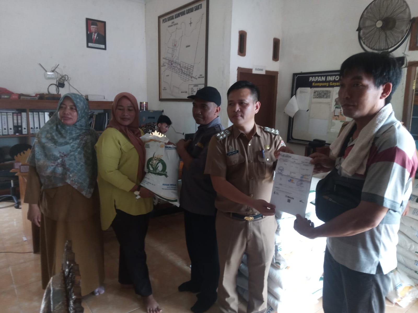 Pembagian beras Cadangan Se_kecamatan Seputih Agung (Senin, 19 Juni 2023)