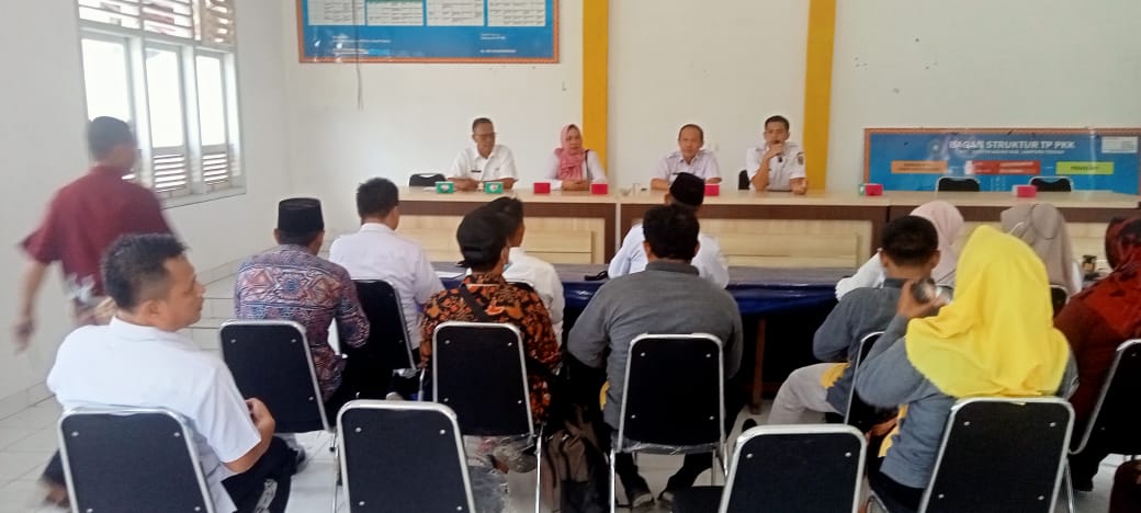 Rapat percepatan pendataan koperasi & UMKM di Aula Kecmatan Seputih (Rabu, 21 September 2022)