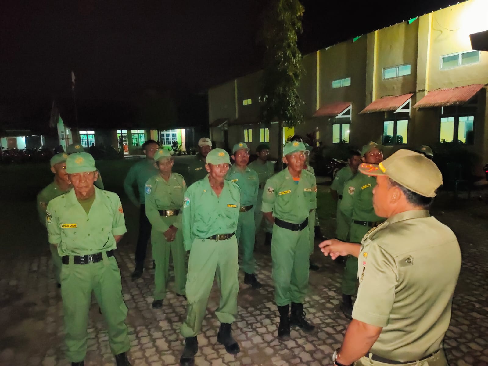 Penilaian Lomba Siskampling Berjaya dalam Rangka HUT Ke-76 Kabupaten Lampung Tengah di Kampung Bumi Kencana Kecamatan Seputih Agung