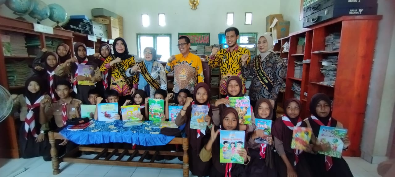 Kunjungan Bunda Literasi Kabupaten Lampung Tengan dan Bunda Literasi Kecamatan Seputih Agung serta Bapak Camat Seputih Agung di SDN 2 Kampung Dono Arum (Jum'at, 18 November 2022)