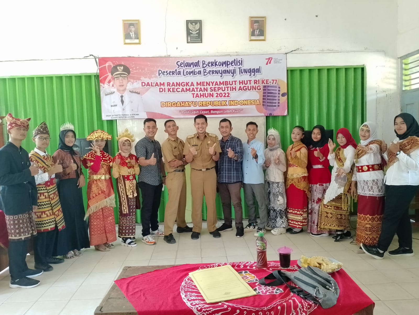 Pembukaan Kegiatan Lomba Bernyanyi Tunggal dalam Rangka HUT RI ke-77 di SDN 2 Dono Arum