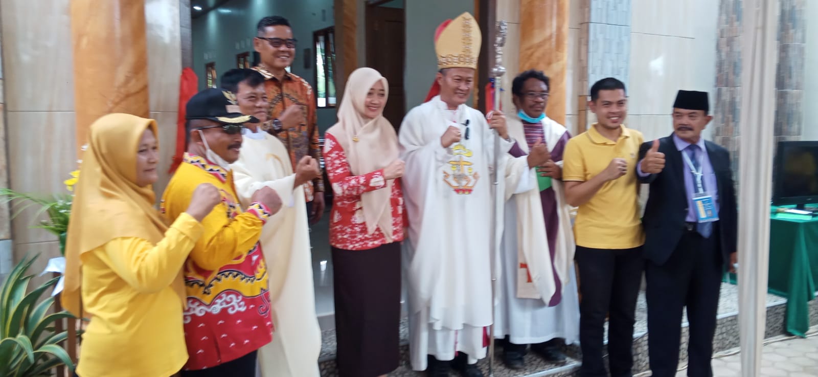 menghadiri undangan di Gereja Kampung Gayau Sakti (Sabtu, 17 September 2022)