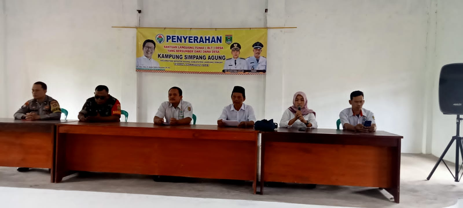 Penyaluran Bantuan Langsung Tunai (BLT DD) Triwulan I Tahun 2023 di Balai Kampung Simpang Agung (Rabu, 05 April 2023)