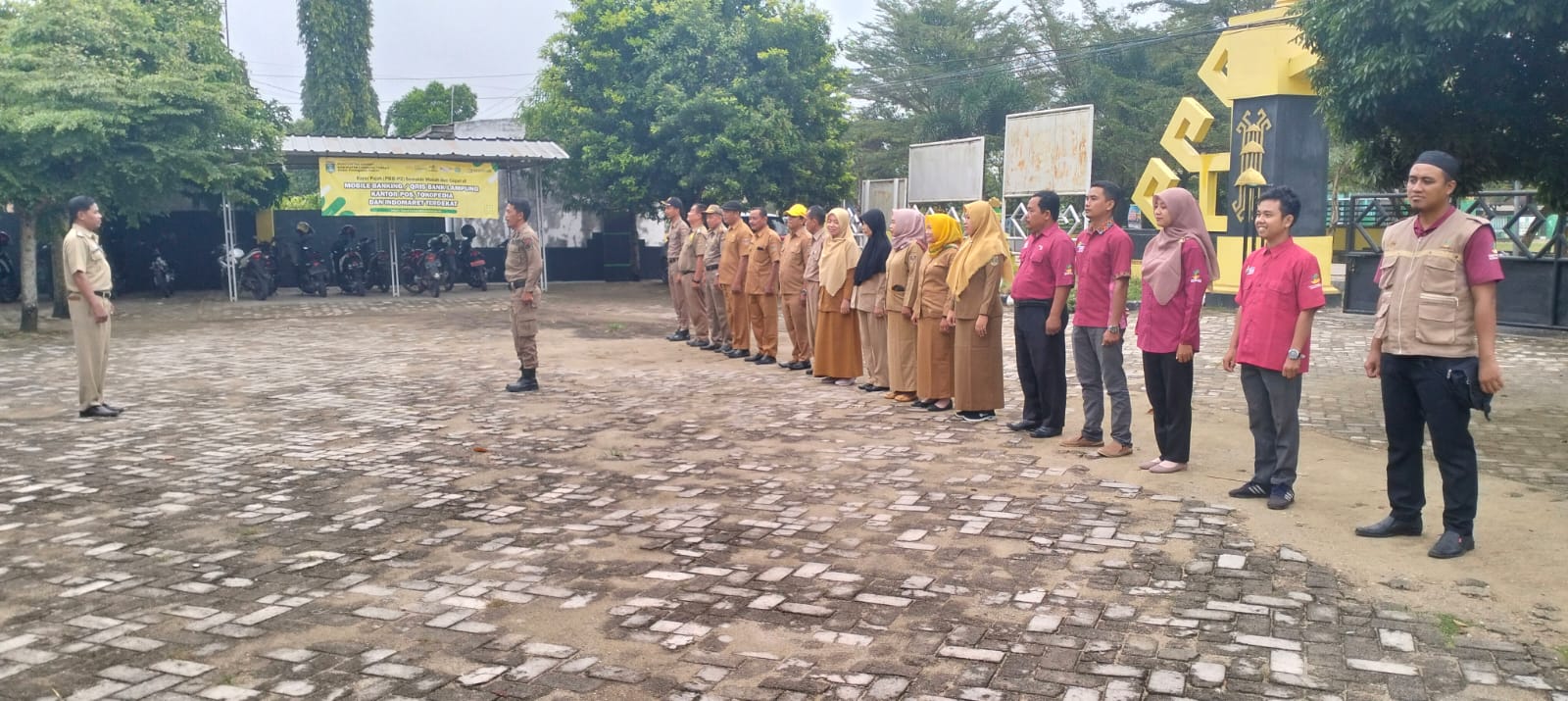 Apel Mingguan Di Halaman Kantor Kecamatan Seputih agung (Senin, 24 Juli 2023)