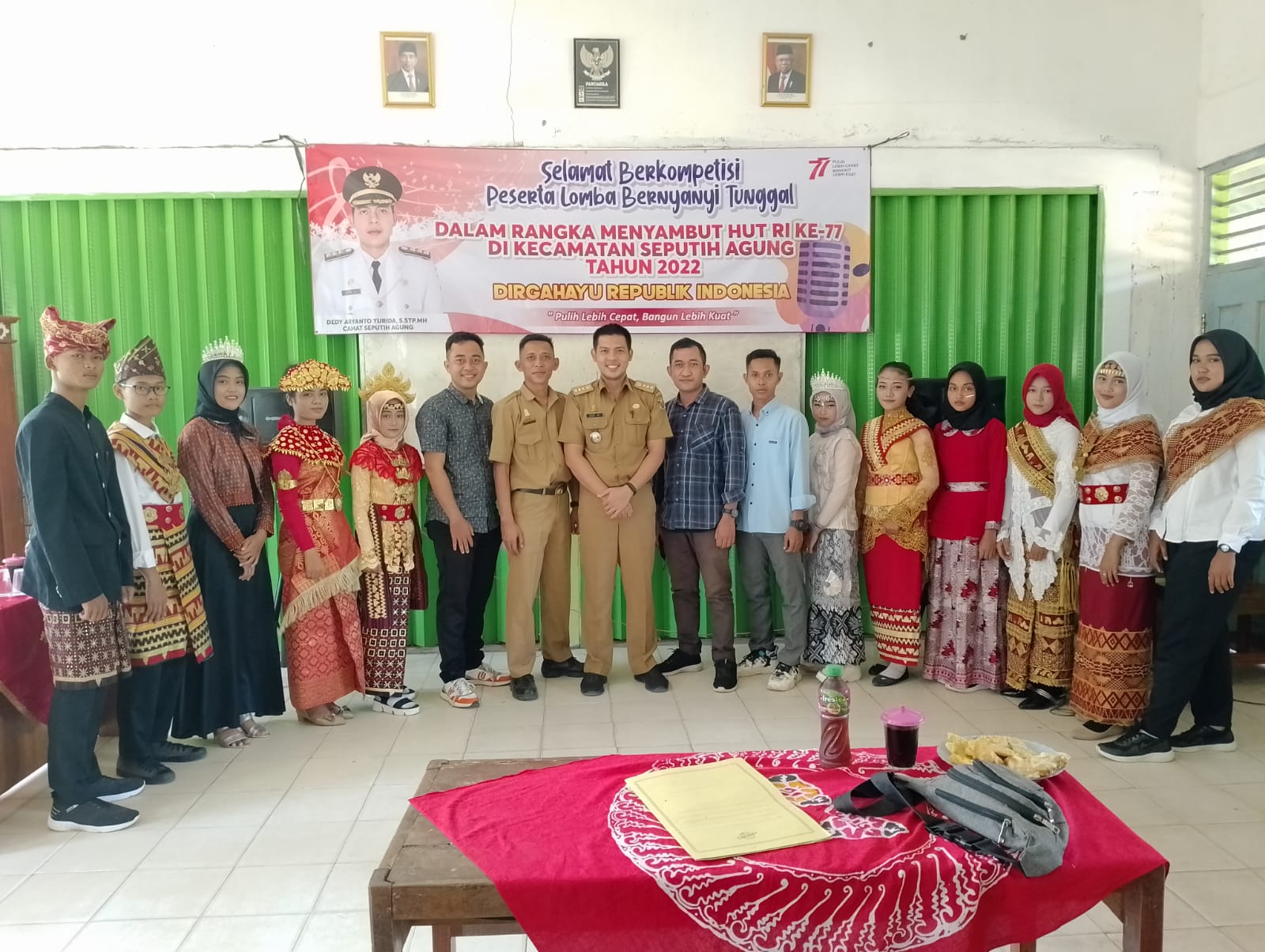 Pembukaan Kegiatan Lomba Bernyanyi Tunggal dalam Rangka HUT RI ke-77 di SDN 2 Dono Arum