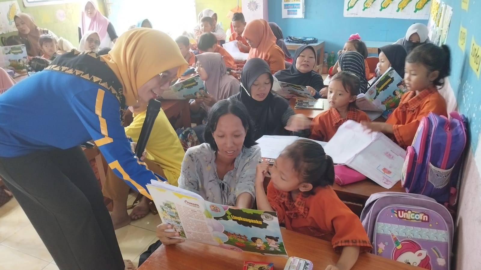 Menghadiri acara Literasi dengan Ajak Anak Gemar Membaca di TK LPMK Kampung Simpang agung (Selasa, 25 Oktober 2022)