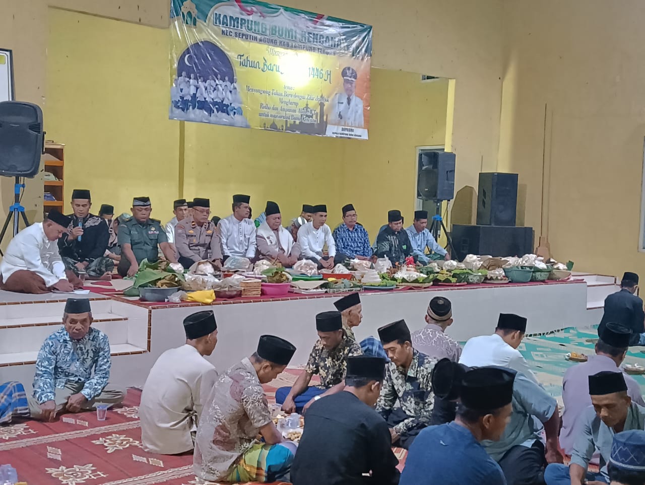 Mengahdiri Undangan Pengajian dalam Rangka memperingati Bulan Muharom di Balai Kampung Bumi Kencana (Jum'at, 26 Juli 2024)