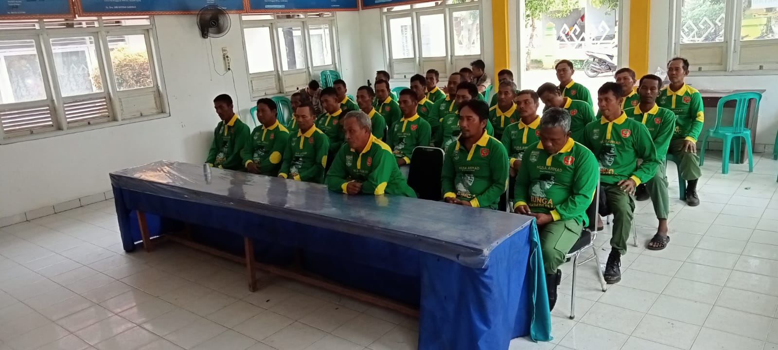 Penbinaan Linmas dan Pembagian Kaos 10 Kampung Se-Kecamatan Seputih Agung (Selasa, Rabu, Kamis/ 27, 28, 29 Desember 2022) di Aula Kecmaatan Seputih Agung