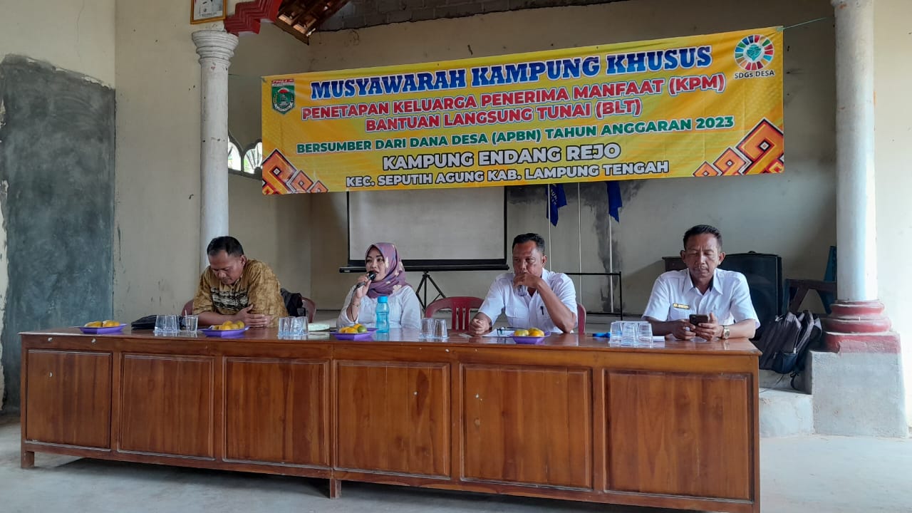 Musyawarah Kampung Khusus Penetapan Keluarga Penerima Manfaat (KPM) Bantuan Langsung Tunai (BLT) bersumber dari Dana Desa (APBN) Tahun Anggaran 2023 Kampung Fajar Asri di Balai Kampung Endang Rejo (Rabu, 15 Februari 2023)