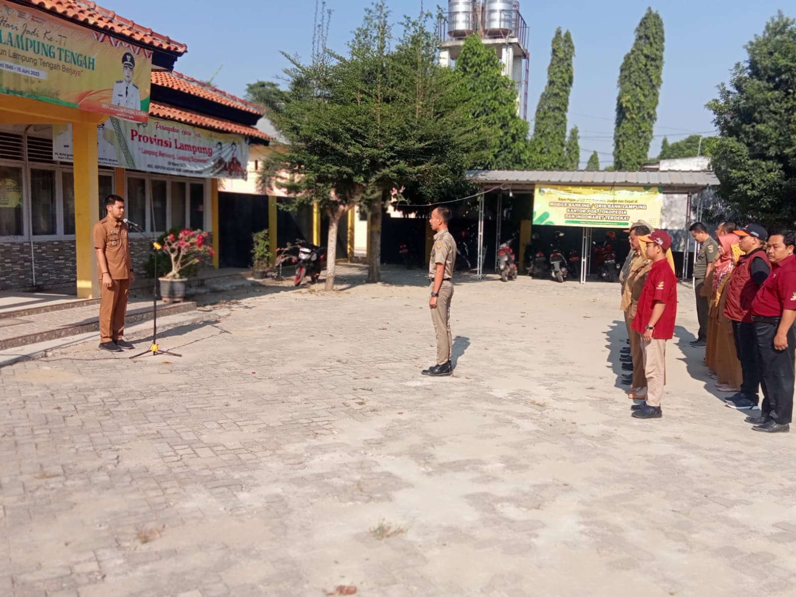 Apel Mingguan Di Halaman Kantor Kecamatan Seputih agung (Senin, 25 September 2023)