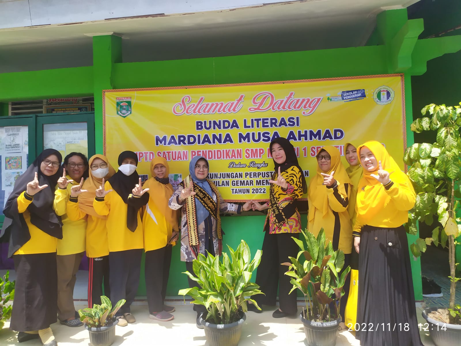 Kunjungan Bunda Literasi Kabupaten Lampung Tengan dan Bunda Literasi Kecamatan Seputih Agung serta Bapak Camat Seputih Agung di PAUD, TK, SMP DAN SMK Seputih Agung (Jum'at, 18 November 2022)