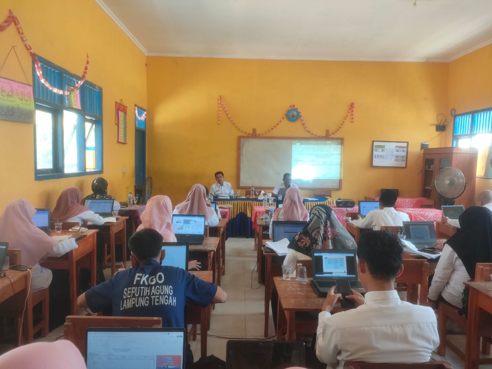 menghadiri Pelatihan guru di SDN 3 Endang Rejo (Rabu, 27 September 2023)