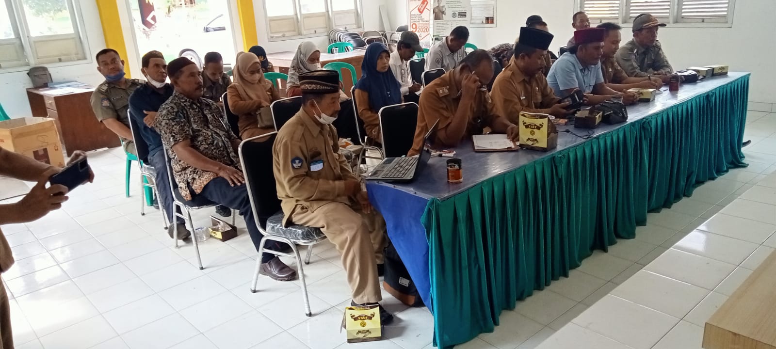 Rapat dan sosialisasi dari PMK di Aula Kecamatan Seputih Agung