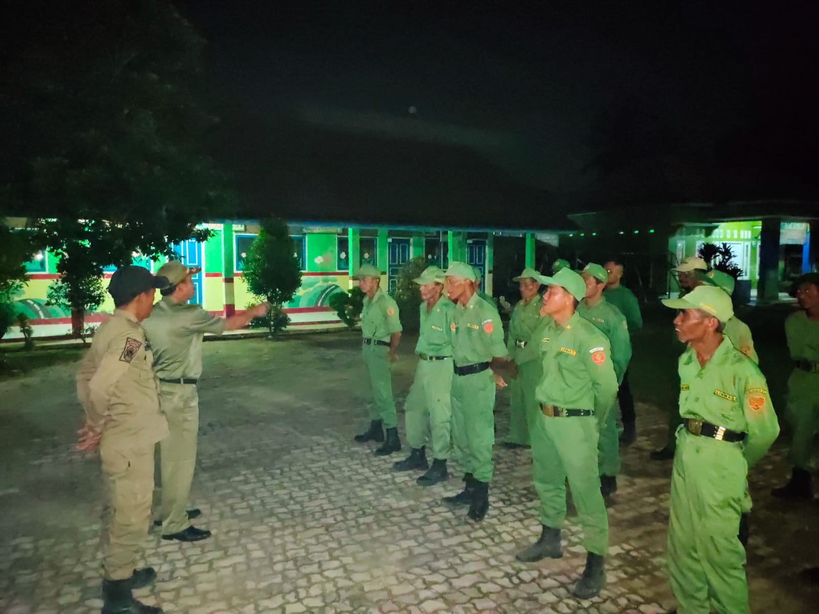 Penilaian Lomba Siskampling Berjaya dalam Rangka HUT Ke-76 Kabupaten Lampung Tengah di Kampung Bumi Kencana Kecamatan Seputih Agung