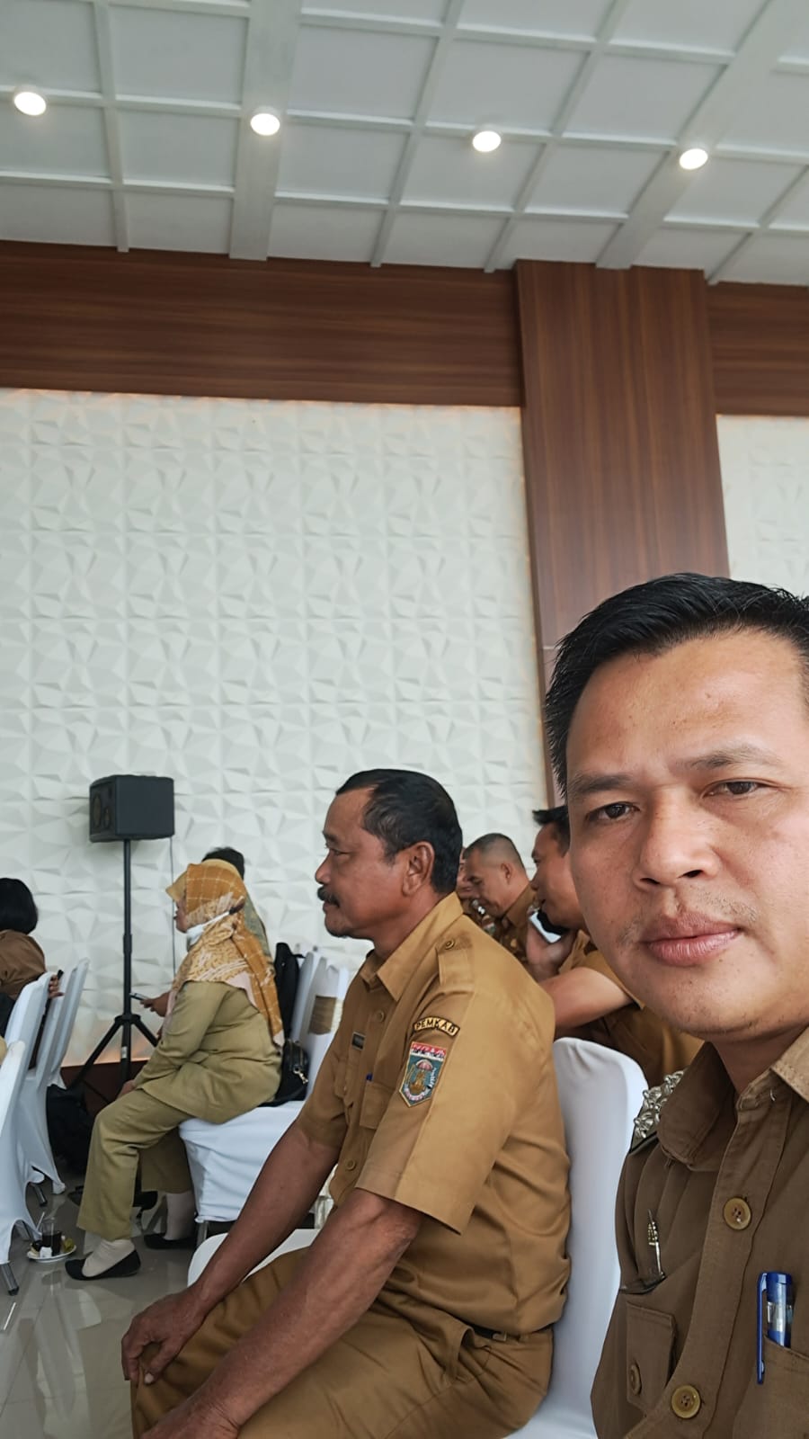 Percepatan Peningkatan Penggunaan Produk Dalam Negeri (P3DN) Melalui Optimasi E-Katalog Lokal Bagian Pengadaan Barang Jasa Setdakab Lampung TengahTahun 2022 di Gunung Sugih (Selasa, 13 Desember 2022)