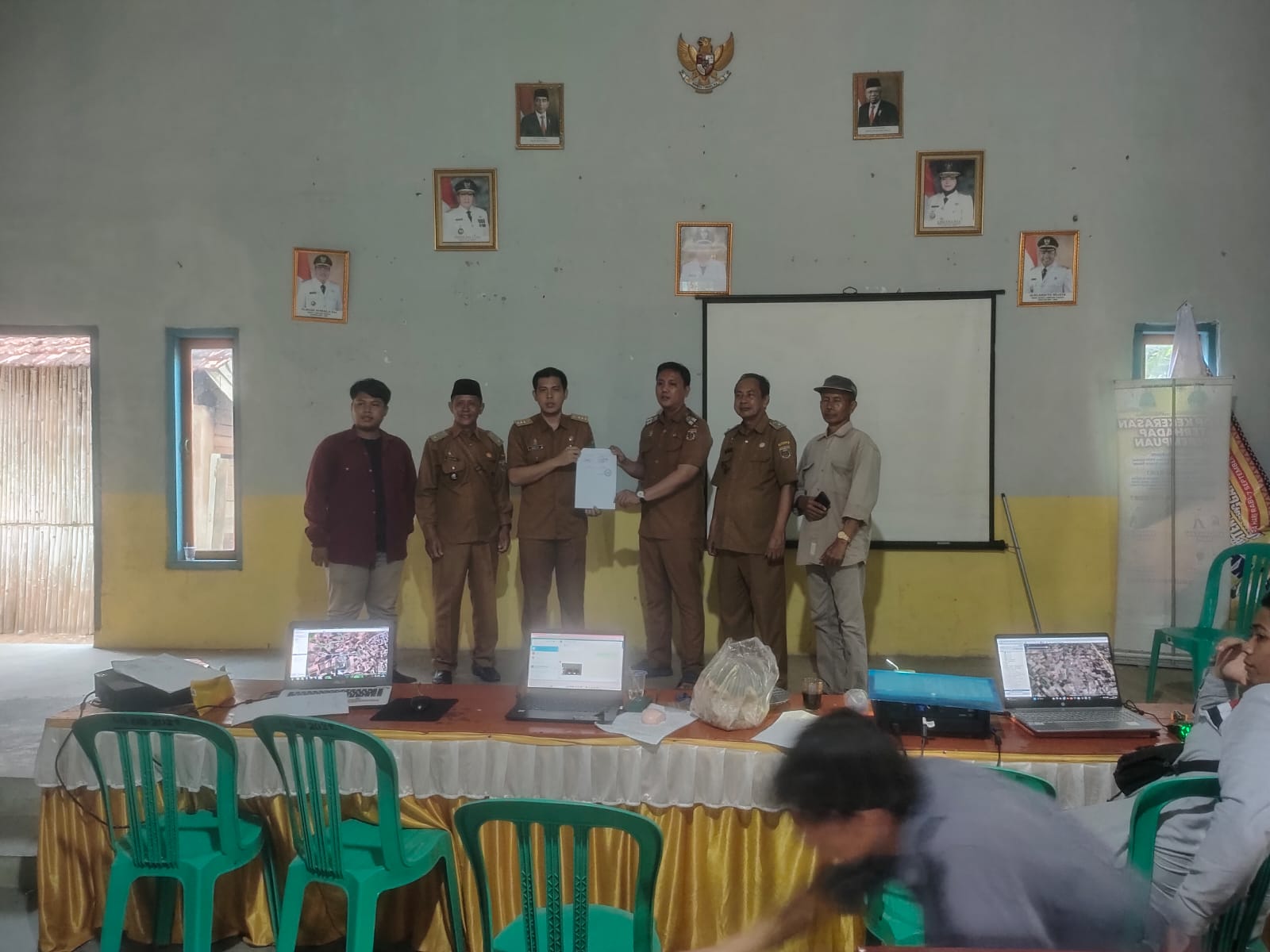 Rapat di Balai Kampung Muji Rahayu ( Selasa, 01 Agustus 2023)