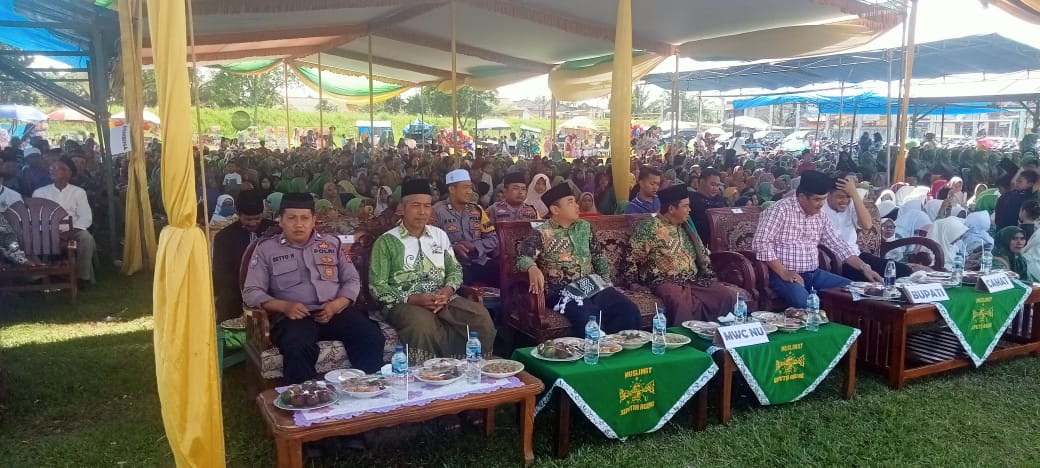 Mengahdiri Undangan Pengajian dalam Rangka Maulid Nabi Muhammad SAW di Lapangan Sepak Bola Kampung Simpang Agung ( Minggu, 30 Oktober 2022)