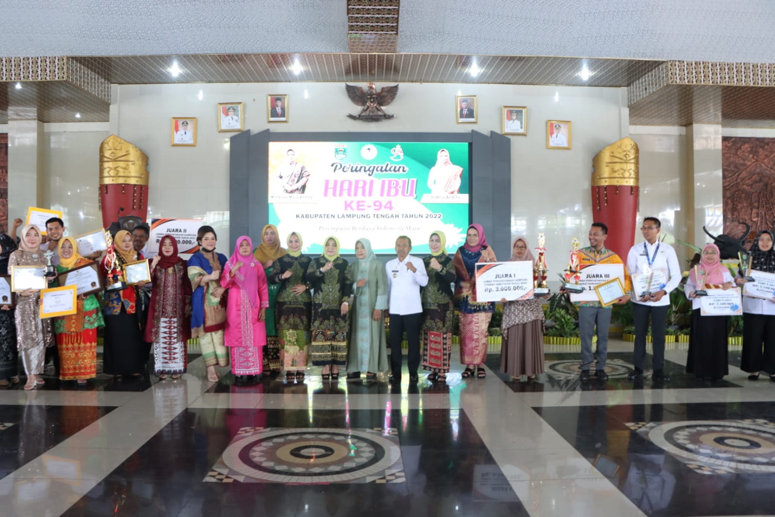 Peringatan Hari Ibu sekaligus penyerahan hadiah Lomba : P3KSS Juara 2 Tingkat Provinsi, GSI juara 2 Tingkat Provinsi, Perpustakaan kampung juara 2 Tingkat Kabupaten, Lomba masak serba ikan juara harapan 1 Tingkat Kabupaten  (Kamis, 22 Desember 2022)