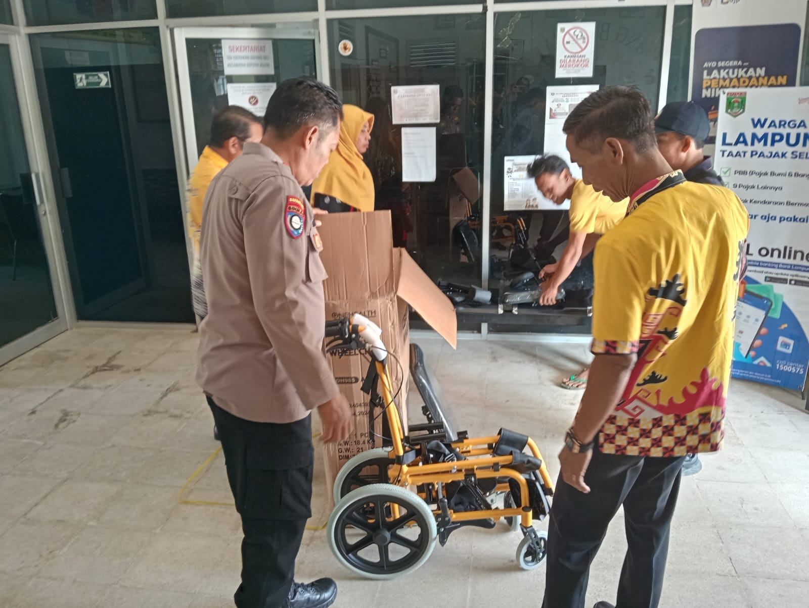 Penyaluran alat bantu(kursi roda,kruk, tongkat adaptif) kepada Pemerlu Pelayanan Kesejahteraan Sosial (PPKS) kecamatan seputih agung dari kementrian sosial, sentra Wiyata guna melalui dinas sosial kab. Lampung tengah (Rabu, 07 Agustus 2024)