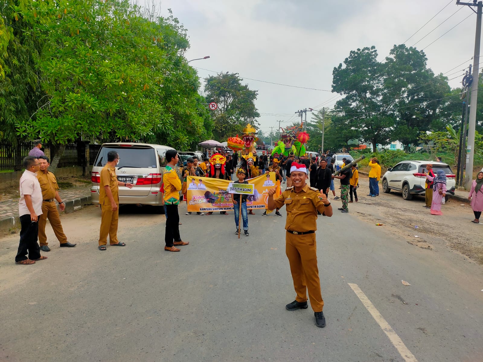 Festival Pawai Budaya dalam rangka HUT ke-76 Kabupaten Lampung Tengah di Lapangan Merdeka Gunung Sugih