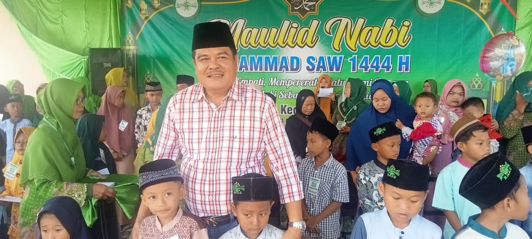 Mengahdiri Undangan Pengajian dalam Rangka Maulid Nabi Muhammad SAW di Lapangan Sepak Bola Kampung Simpang Agung ( Minggu, 30 Oktober 2022)