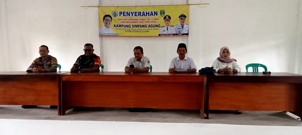 Penyaluran Bantuan Langsung Tunai (BLT DD) Triwulan I Tahun 2023 di Balai Kampung Simpang Agung (Rabu, 05 April 2023)