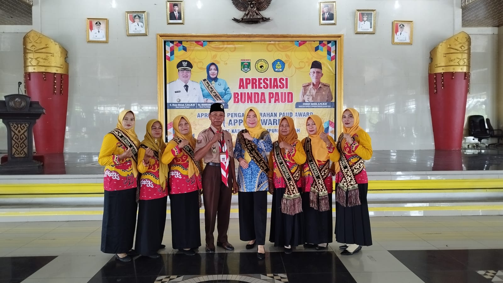 Apresiasi Bunda PAUD dan Pembagian Hadiah Juara Teladan 2 Bunda Kecamatan, Juara Harapan 1 Bunda PAUD Kamling Bumi Kencana, Juara 1 Pra Siaga/ KOber Kasih Idi (Jum'at, 09 Desember 2022)