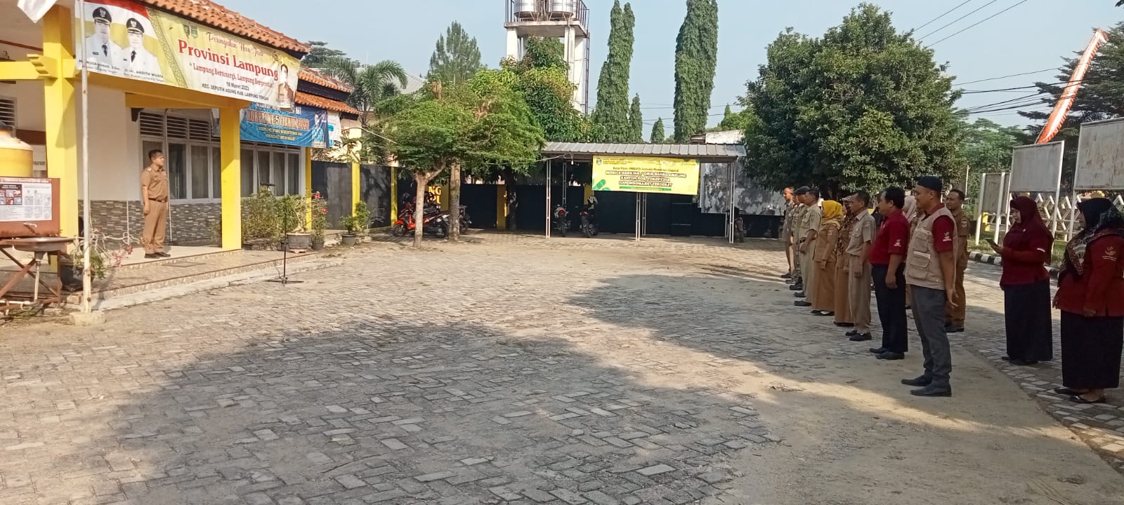 Apel Mingguan di Halaman Kantor Kecamatan Seputih Agung (Senin, 12 Juni 2023)