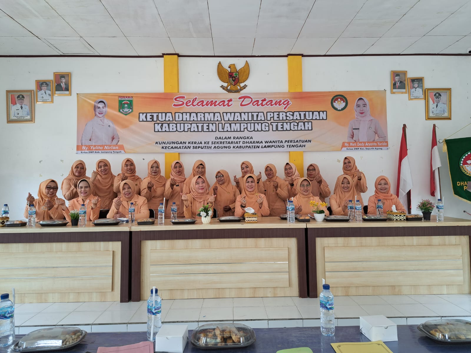 Kunjungan Kerja sekaligus pembinaan Dharma Wanita Persatuan Kabupaten Lampung Tengah ke Dharma Wanita Persatuan Kecamatan Seputih Agung (Senin, 02 Oktober 2023)