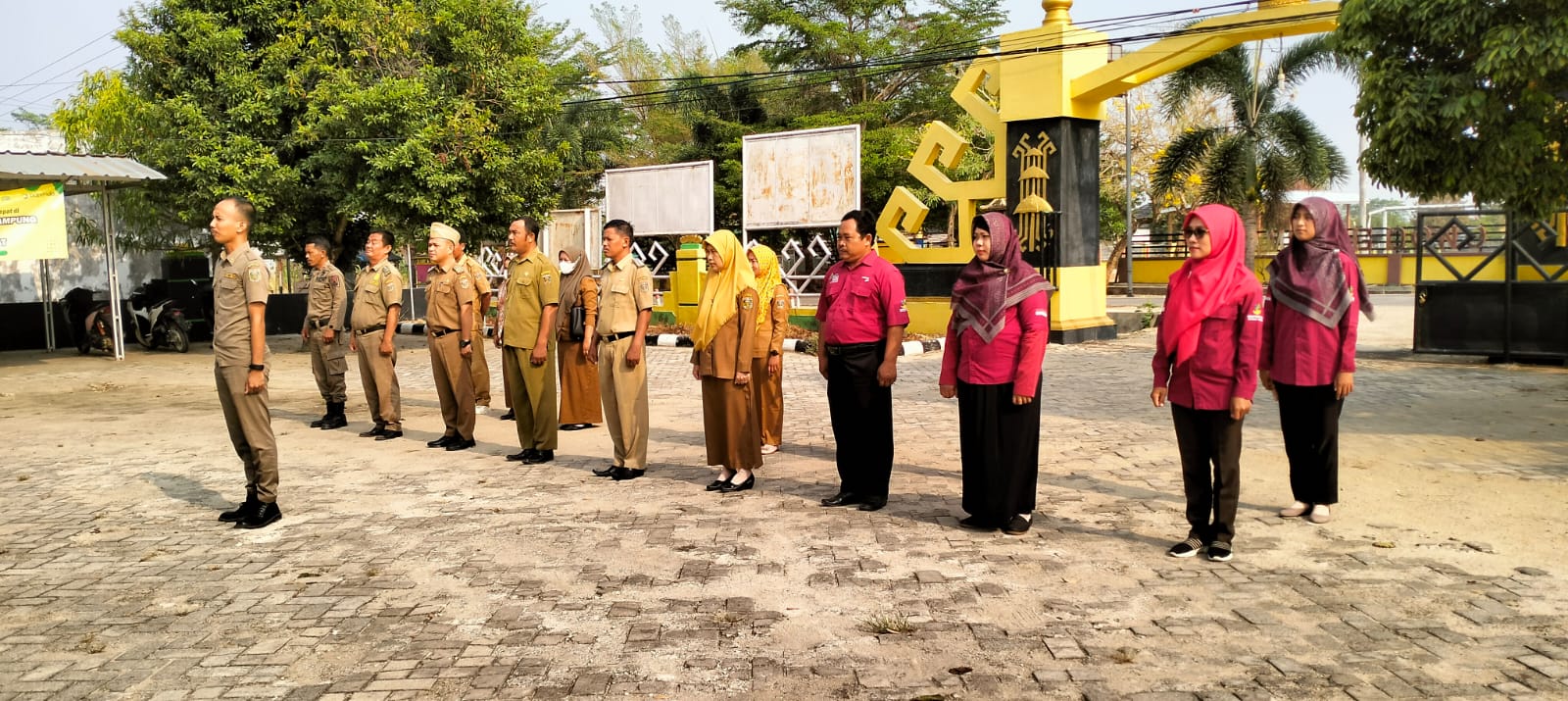 Apel mingguan di Kantor Camat Seputih Agung (Senin, 23 Oktober 2023)