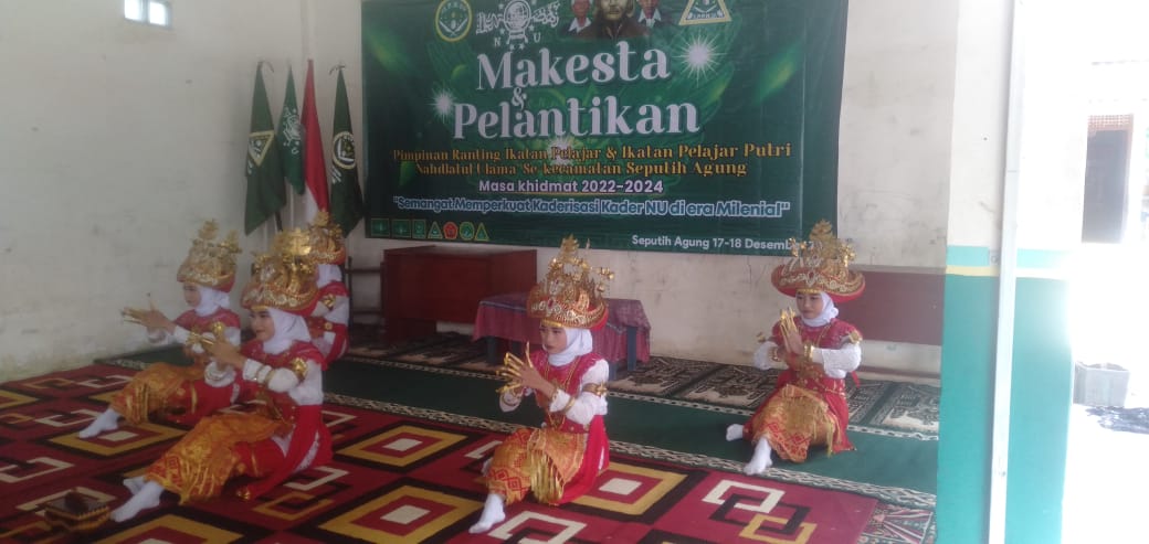 Menghadiri undangan Pangajian dalam Rangka Makesta dan Pelantikan Pimpinan Ranting Ikatan Pelajar dan Ikatan Pelajar Putri NU Se-Kecamatan Seputih Agung di Yayasan Al Atiq Kampung Simpang Agung( Sabtu, 19 Desember 2022)