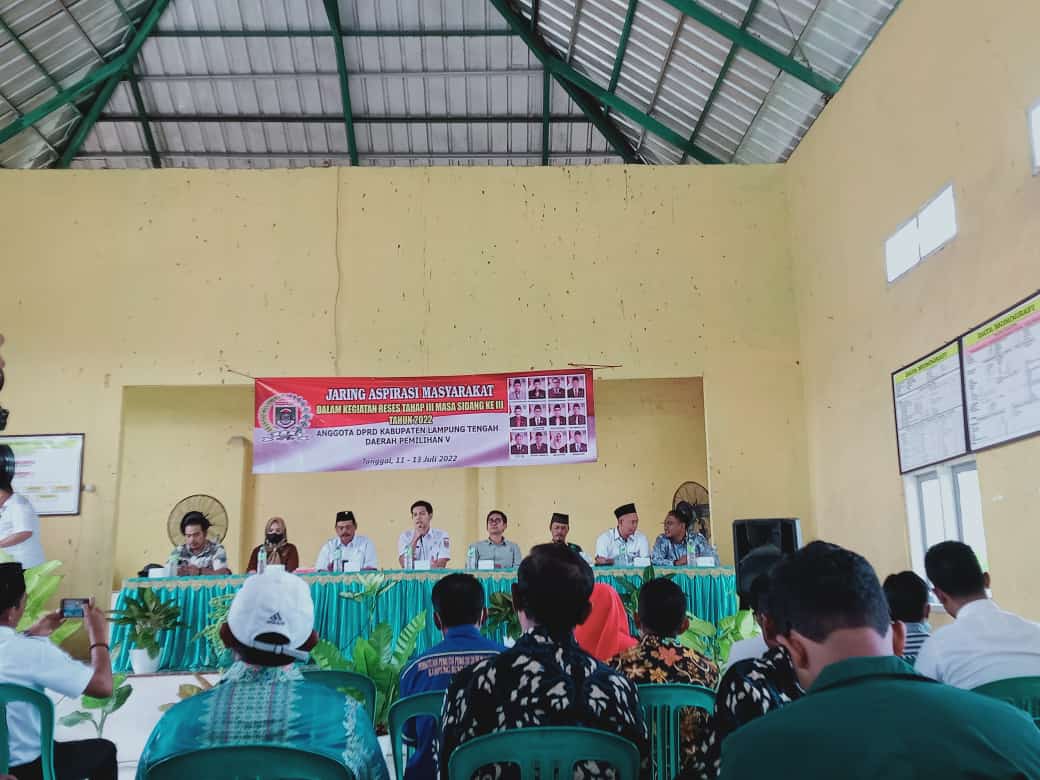 Menghadiri acara Jaring Aspirasi Masyarakat dalam Kegiatan Reses Tahap III Masa Sidang Ke III Tahun 2022 Anggota DPRD Kabupaten Lampung Tengah Daerah Pemilihan V di Balai Kampung Bumi Kencana