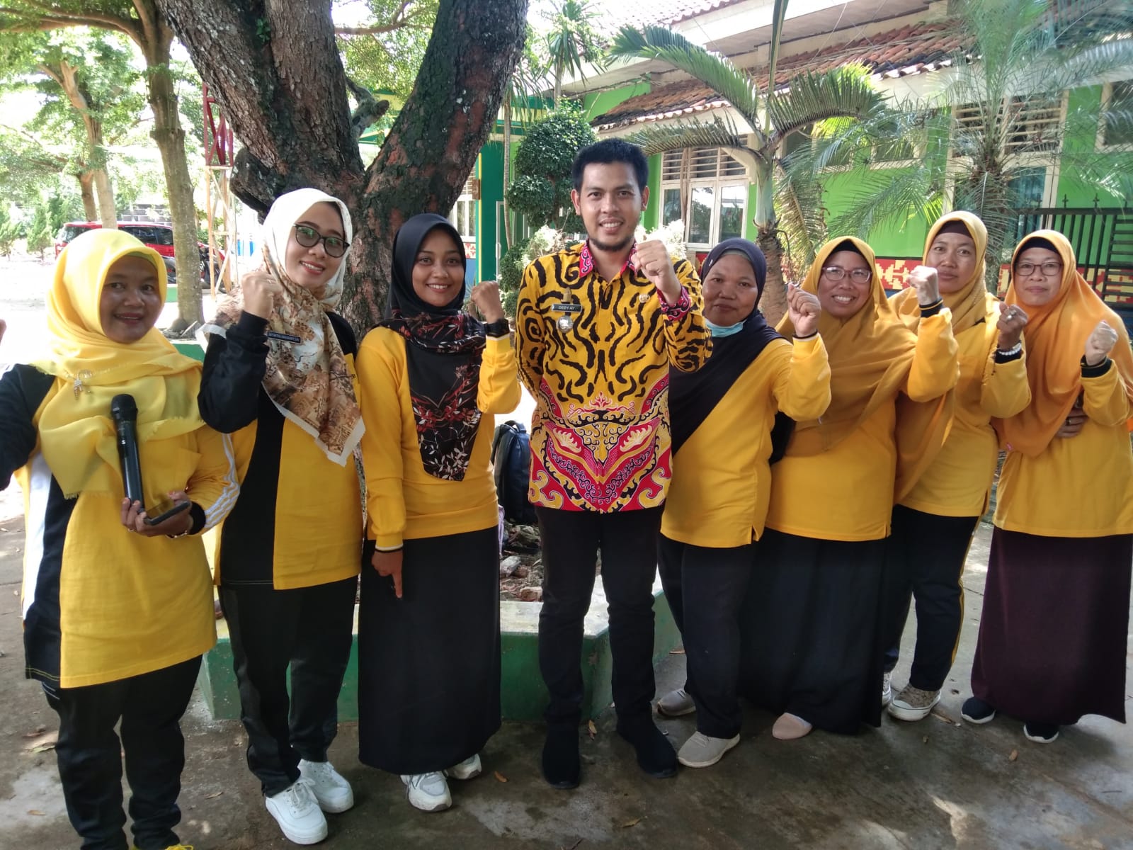 Kunjungan Bunda Literasi Kabupaten Lampung Tengan dan Bunda Literasi Kecamatan Seputih Agung serta Bapak Camat Seputih Agung di PAUD, TK, SMP DAN SMK Seputih Agung (Jum'at, 18 November 2022)