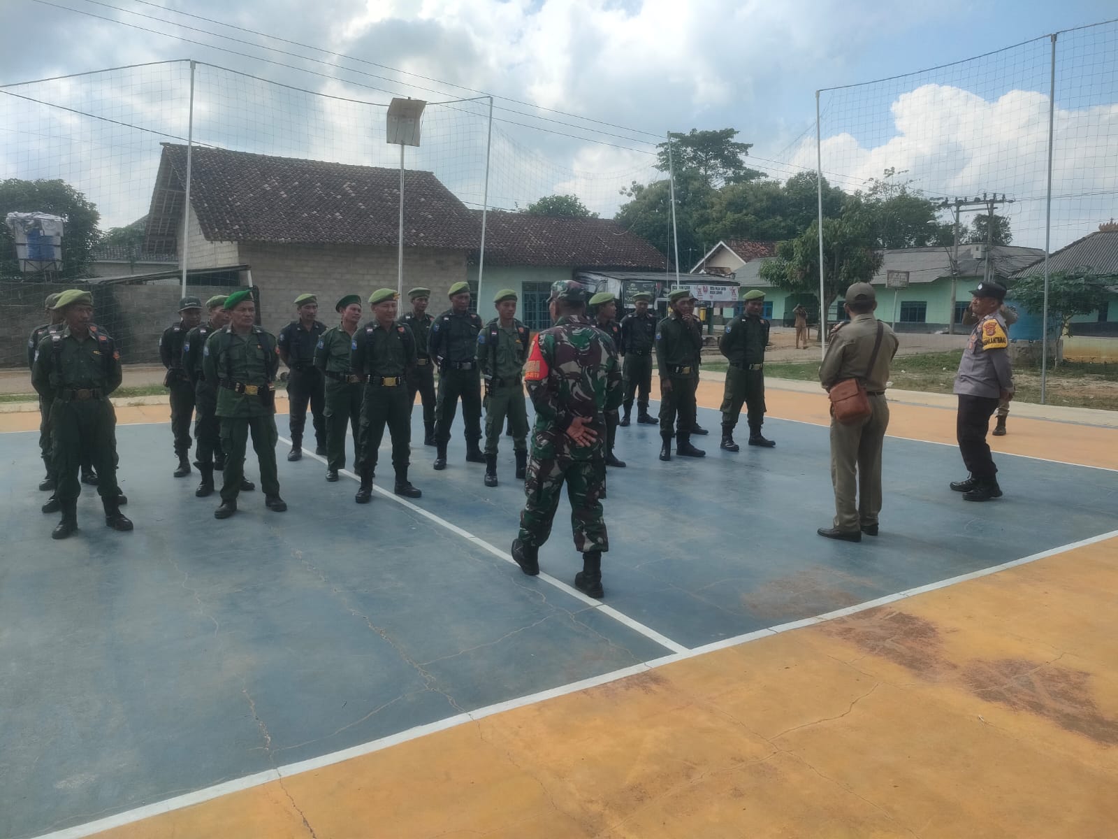 Pelatihan Peningkatan Kapasitas Linmas di Kampung Sulusuban (Selasa, 01 Agustus 2023)