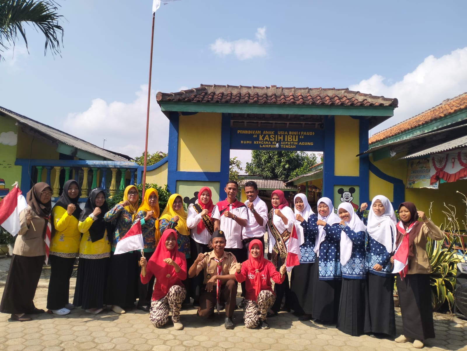 Gebyar 10 juta bendera merah putih Lampung Tengah dalam Rangka HUT RI ke-79 bersama FKG Kecamatan Seputih Agung di TK Kasih Ibu BUmi Kencana (Sabtu, 03 Agustus 2024)