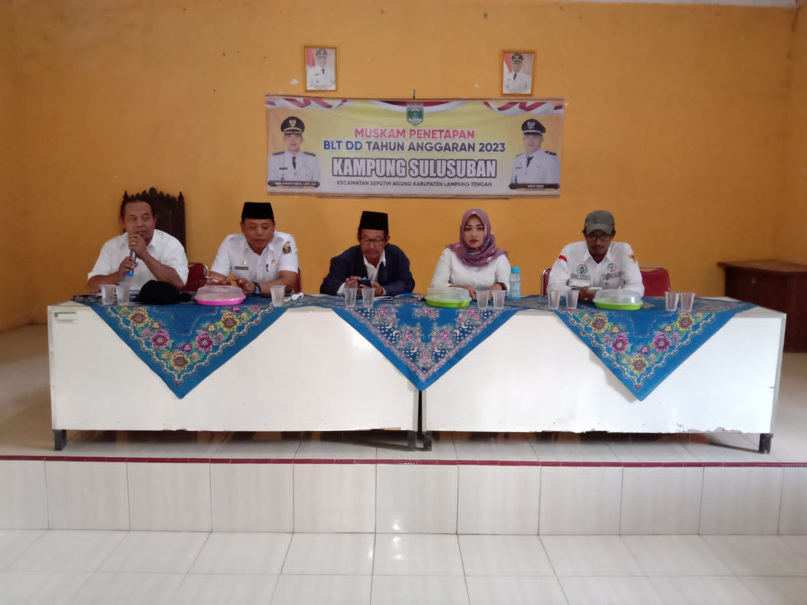 Musyawarah Kampung Khusus Penetapan Keluarga Penerima Manfaat (KPM) Bantuan Langsung Tunai (BLT) bersumber dari Dana Desa (APBN) Tahun Anggaran 2023 Kampung Fajar Asri di Balai Kampung Sulusuban (Kamis, 16 Fberuari 2023)