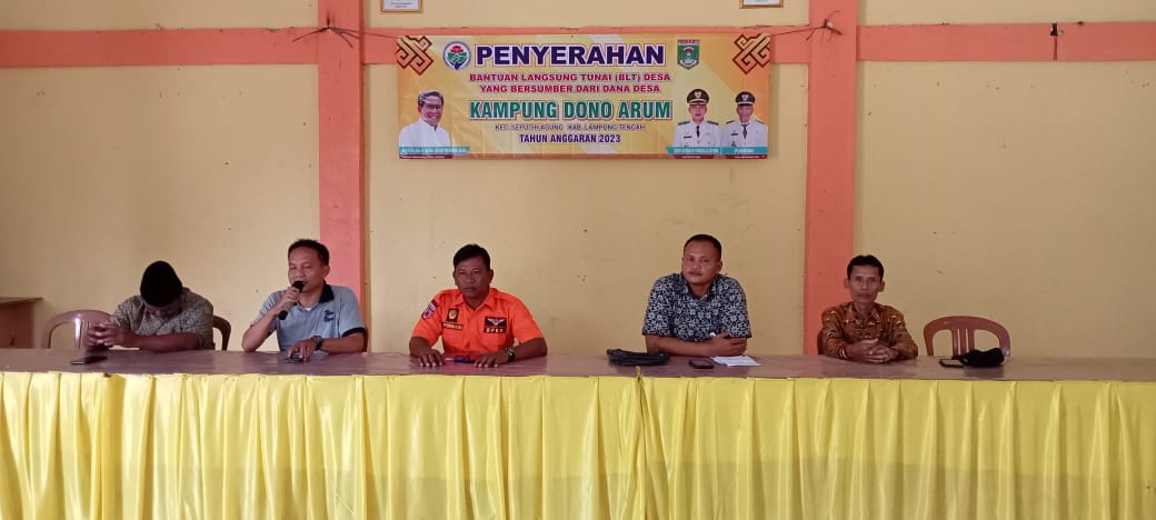 Penyaluran Bantuan Langsung Tunai (BLT DD) Triwulan I Tahun 2023 di Balai Kampung Dono Arum (Jum'at, 31 Maret 2023)