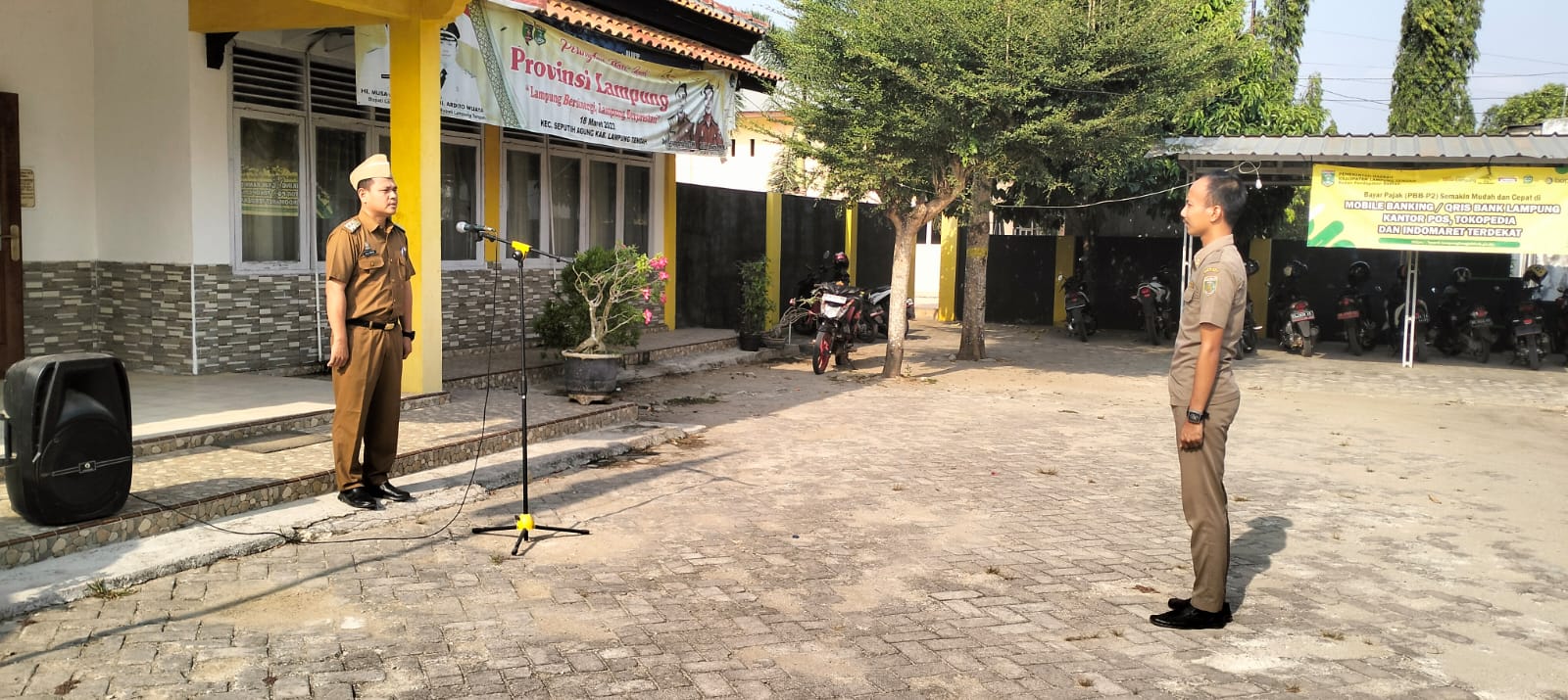 Apel mingguan di Kantor Camat Seputih Agung (Senin, 16 Oktober 2023)