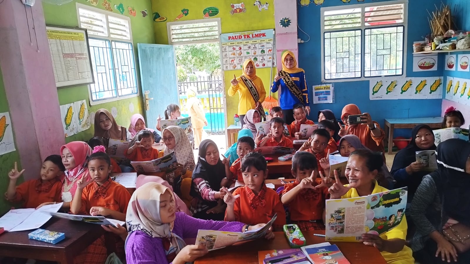 Menghadiri acara Literasi dengan Ajak Anak Gemar Membaca di TK LPMK Kampung Simpang agung (Selasa, 25 Oktober 2022)