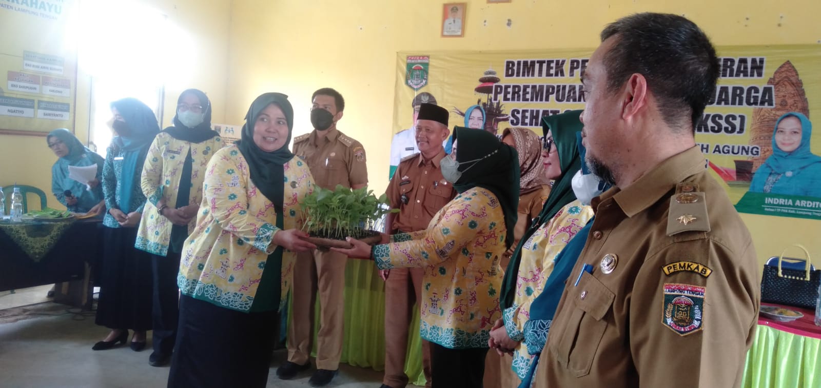 Bimtek Peningkatan Peran Perempuan Menuju Keluarga Sehat Sejahtera (P3KSS) di Kampung Muji Rahayu