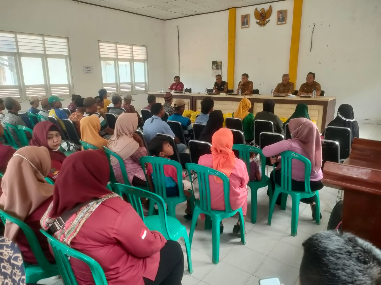 Penyaluran Bantuan PKH di Auala Kecamatan Seputih AGung ( Selasa, 05 September 2023)