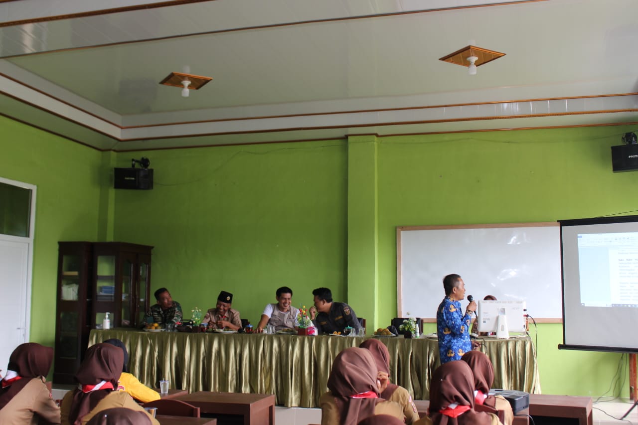 Pembinaan dan sosialisasi satuan karya Pramuka di SMA N 1 Seputih Agung (Jum'at, 17 Februari 2023)