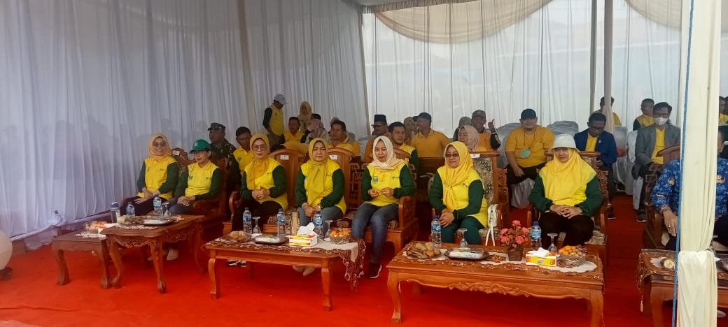 Peringatan Hari Kesehatan Nasional ke 58 Kabupaten Lampung Tengah berlangsung di Lapangan Dono Arum Kecamatan Seputih Agung (Kamis, 17 November 2022)