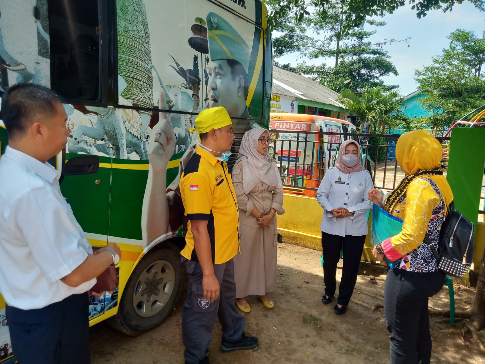 Penilaian Lomba Peningkatan Peran Perempuan Menuju Keluarga Sehat Sejahtera (P3KSS) dan Gerakan Sayang Ibu (GSI) di Balai Kampung Muji Rahayu (Rabu, 09 November 2022)