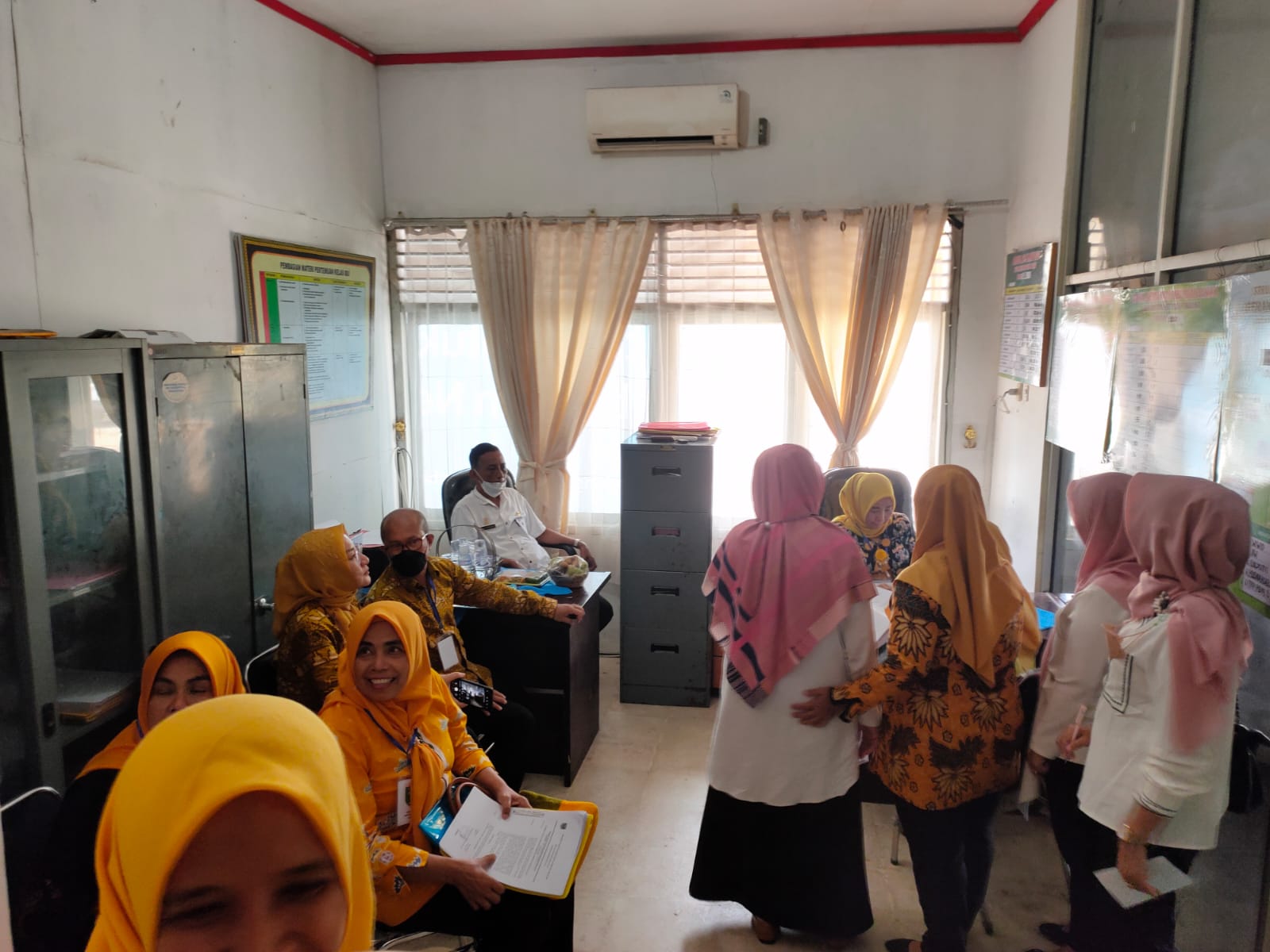 Penilaian Lomba Peningkatan Peran Perempuan Menuju Keluarga Sehat Sejahtera (P3KSS) dan Gerakan Sayang Ibu (GSI) di Balai Kampung Muji Rahayu (Rabu, 09 November 2022)