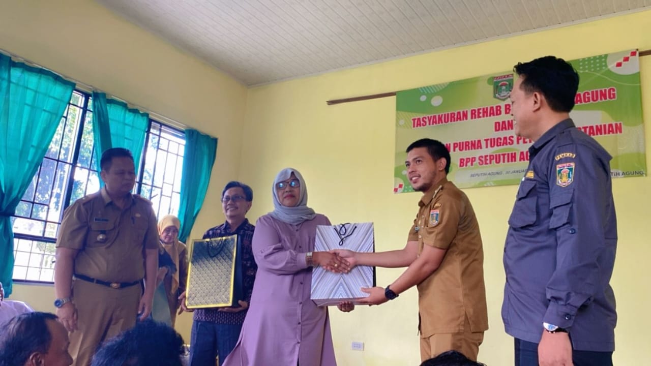 Menghadiri Undngan dalam rangka Tasyakuran Rehab BPP Seputih Agung dan Pelepasan Purna Tugas Pertanian BPP Seputih Agung (Senin, 30 Januari 2023)