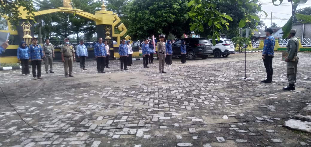 Upacara Memperingati Hari Pahlawan Nasional di Halaman Kantor Kecamatan Seputi Agung (Kamis, 10 November 2022)