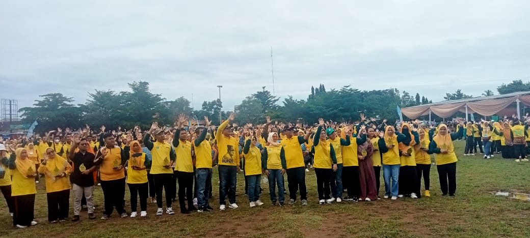 Peringatan Hari Kesehatan Nasional ke 58 Kabupaten Lampung Tengah berlangsung di Lapangan Dono Arum Kecamatan Seputih Agung (Kamis, 17 November 2022)